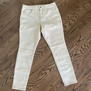 Universal Thread Cream-Colored High Rise Skinny Jeans Size 12R